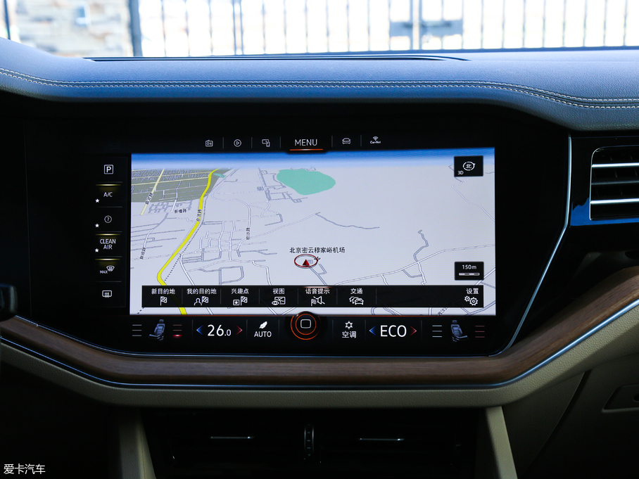 2019;J 3.0TSI Jǰ V