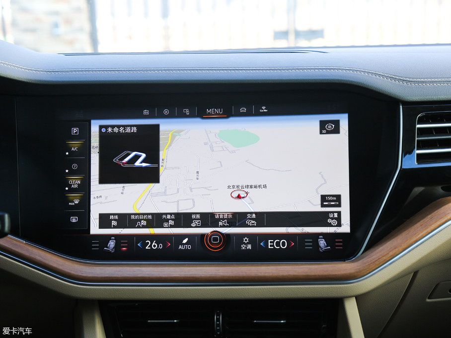 2019;J 3.0TSI Jǰ V