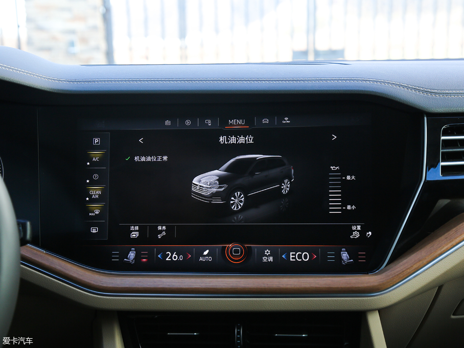 2019;J 3.0TSI Jǰ V