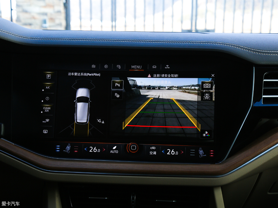 2019;J 3.0TSI Jǰ V