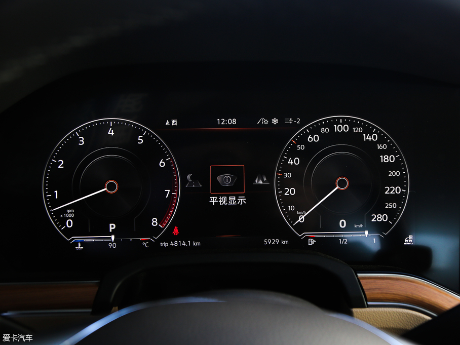 2019;J 3.0TSI Jǰ V