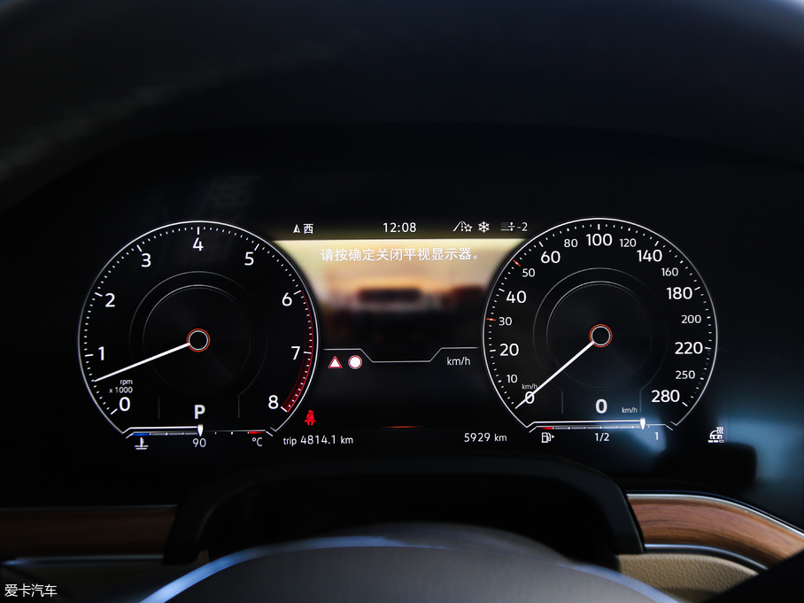 2019;J 3.0TSI Jǰ V