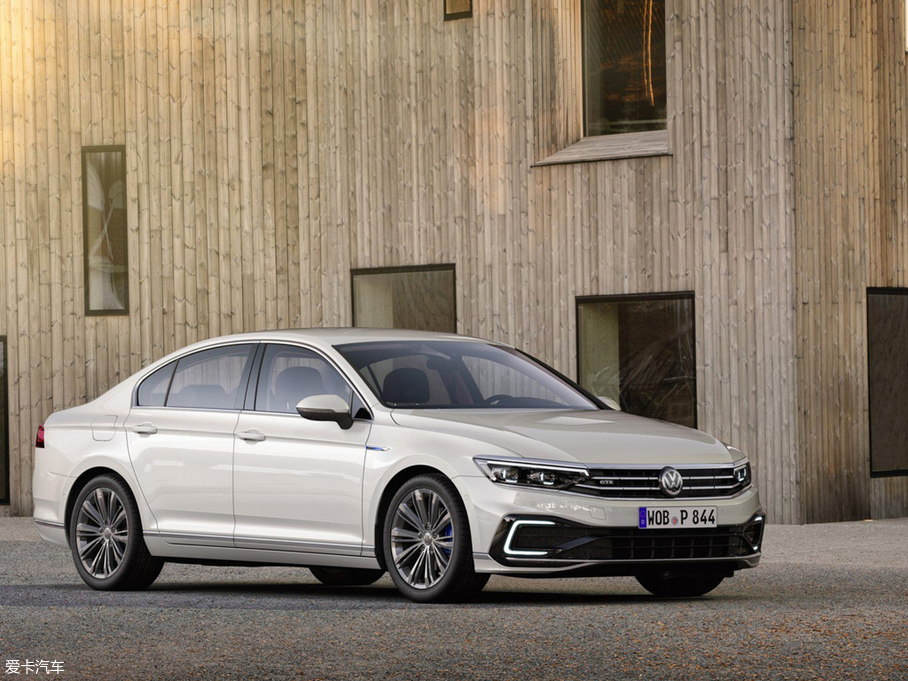 2020��Passat GTE