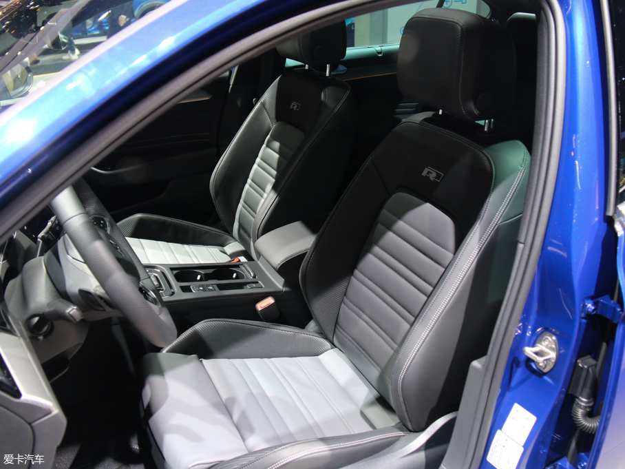 2020��Passat R-Line