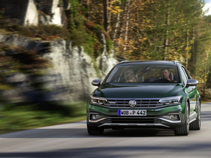 2020��Alltrack ���w���^