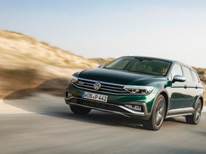 2020��Alltrack ���w���^