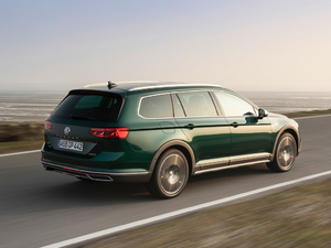 2020��Alltrack ���w���^