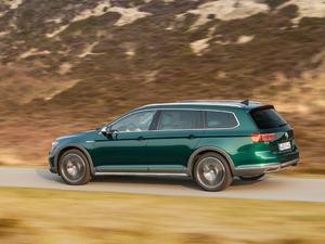 2020��Alltrack ���w���^