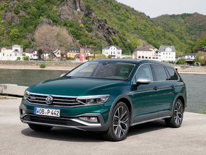 2020��Alltrack ���w���^