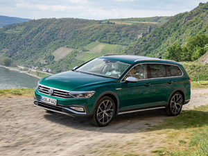 2020��Alltrack ���w���^