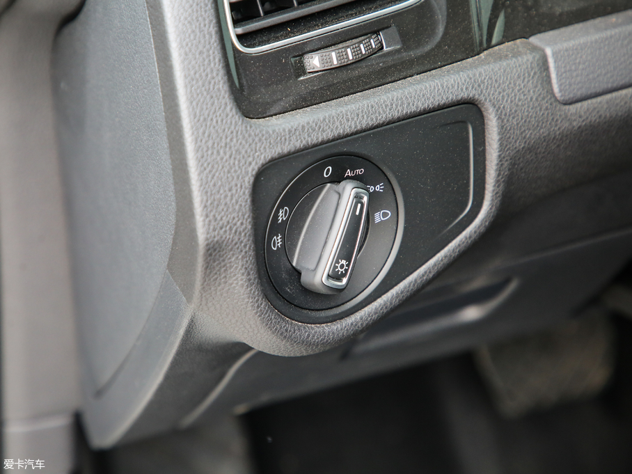 2019Golf܇ 1.8TSI а 