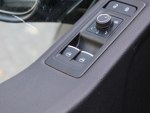 20192.0TSI (q)A 7 {܇ƅ^(q)	