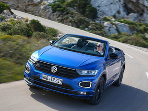 2019��Cabriolet R-Line ���w���^