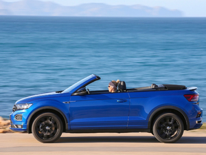 2019��Cabriolet R-Line ���w���^