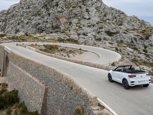 2019��Cabriolet R-Line ���w���^