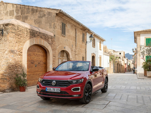 2019��Cabriolet R-Line ���w���^