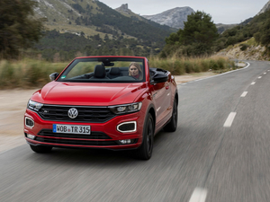 2019��Cabriolet R-Line ���w���^