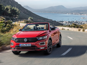 2019��Cabriolet R-Line ���w���^