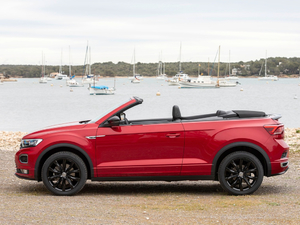 2019��Cabriolet R-Line ���w���^