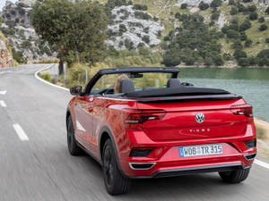 2019��Cabriolet R-Line ���w���^