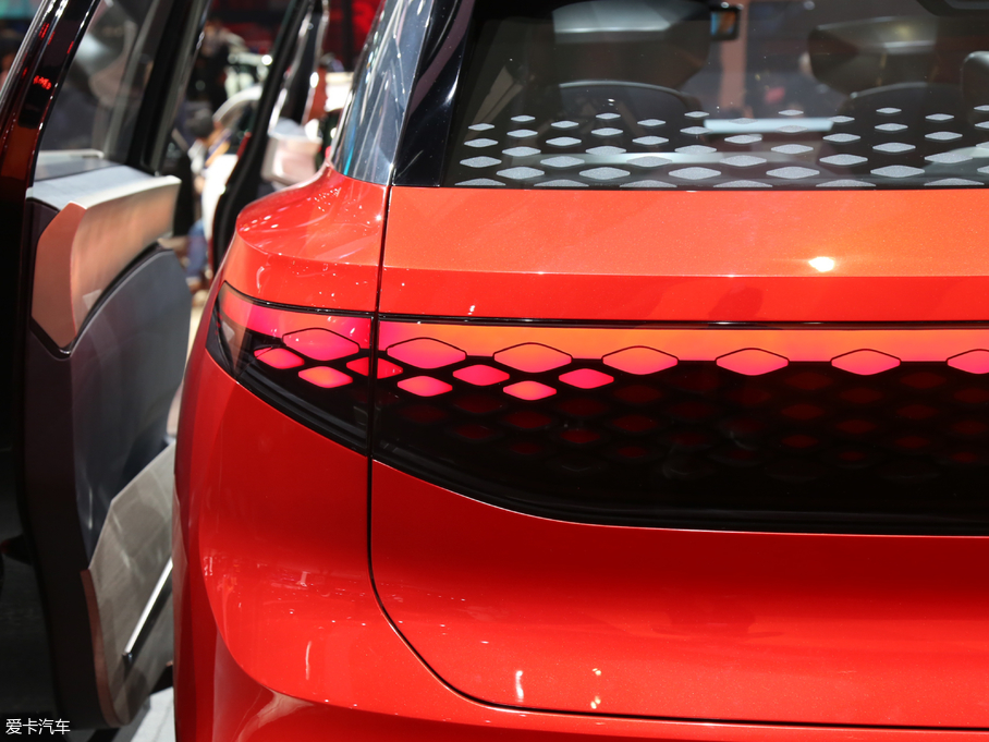 2019���ID.ROOMZZ ����܇