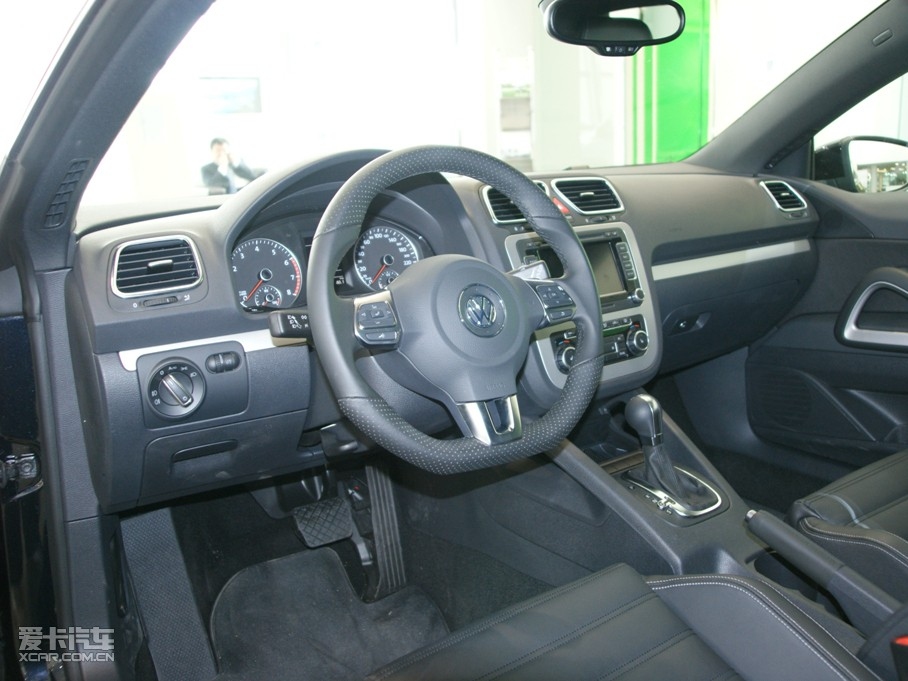 2010п 2.0TSI A