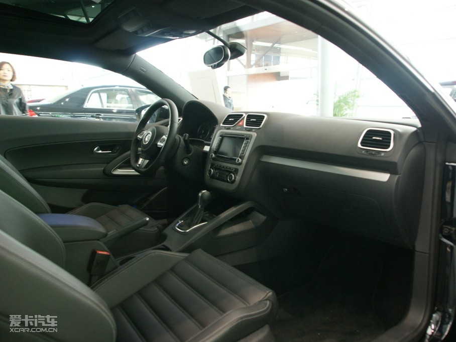 2010п 2.0TSI A