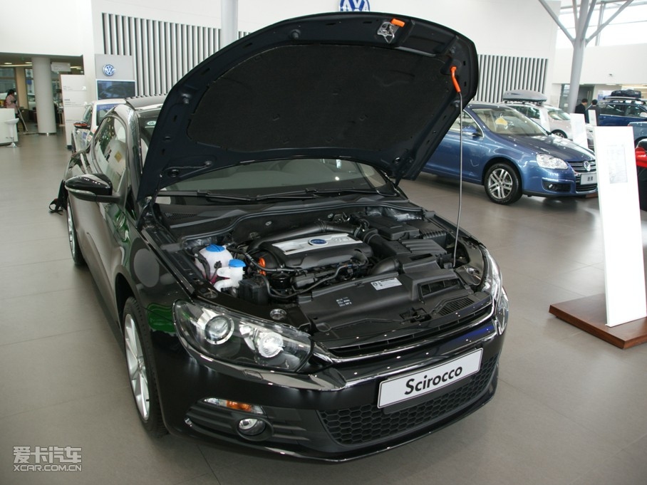 2010п 2.0TSI A