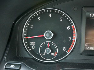 20102.0TSI \Ӱ п؅^