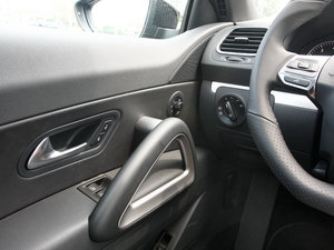 20102.0TSI \Ӱ п؅^