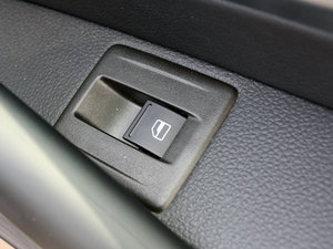 20102.0TSI \Ӱ п؅^