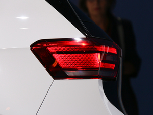 2020款基本型 细节外观