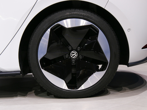 2020款基本型 细节外观