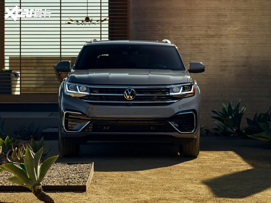 2020Atlas Cross Sport