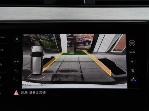 2021款2.0 TSI 畅行版 中控台显示屏