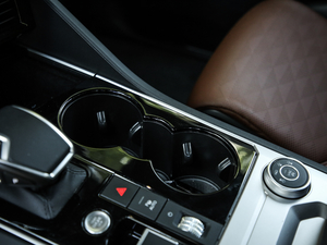 2020R-Line  п؅^(q)