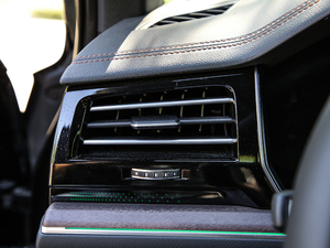 2020R-Line  п؅^(q)