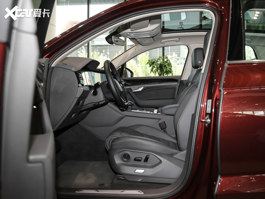 2021;J 3.0TSI J (jng)\b