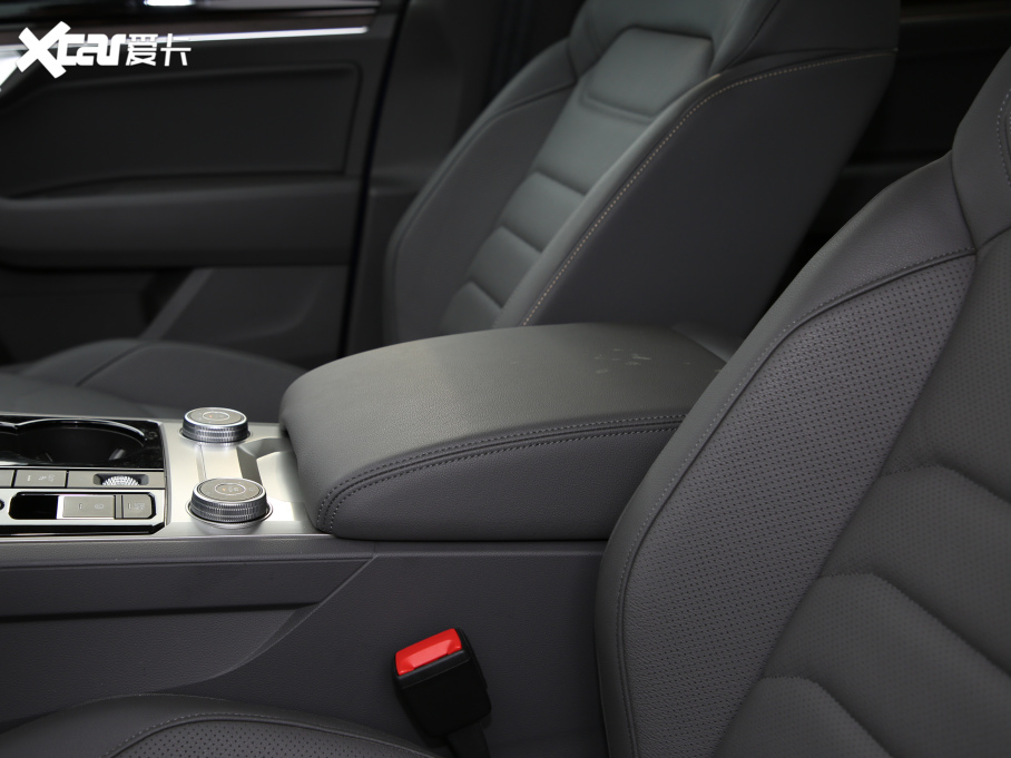 2021;J 3.0TSI J ׺\b