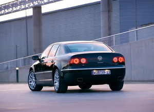 2009款3.6L 五座加长豪华版 整体外观