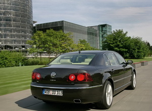 2009款3.6L 五座加长豪华版 整体外观