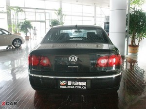 2009款3.6L 四座加长行政版 正后	