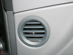 2009款3.6L 四座加长行政版 空调出风口