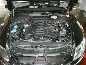 2009款3.6L 四座加长行政版 发动机