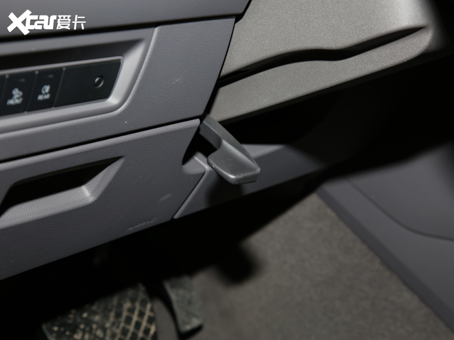 2022;J 3.0TSI J (jng)\(yn)(dng)b