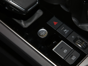 20223.0TSI J \b п؅^