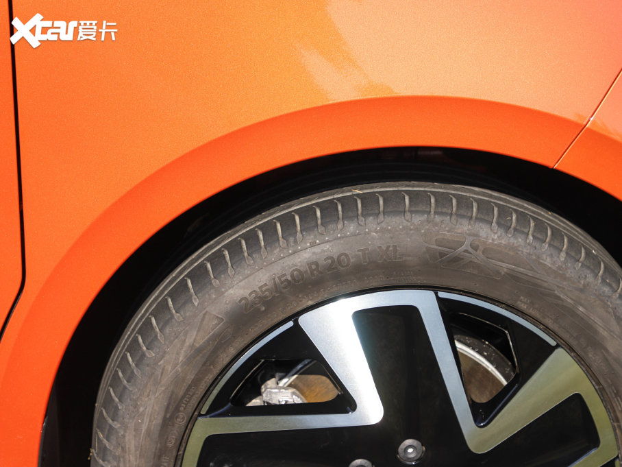 2022���ID. Buzz ������