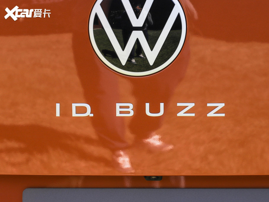 2022���ID. Buzz ������