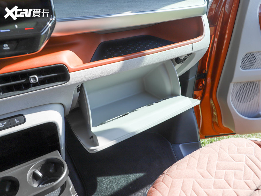 2022���ID. Buzz ������