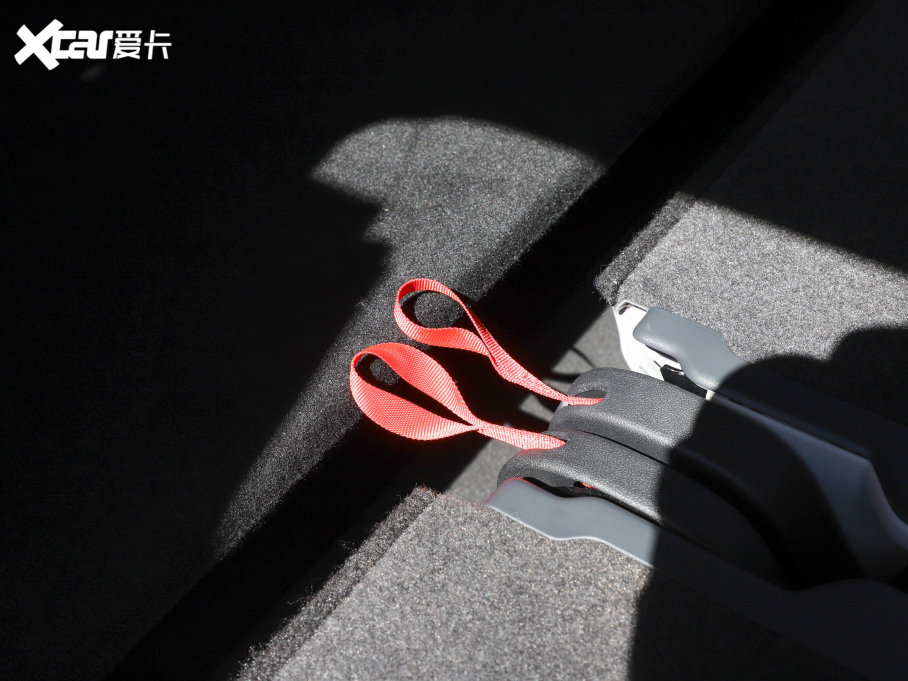 2022���ID. Buzz ������